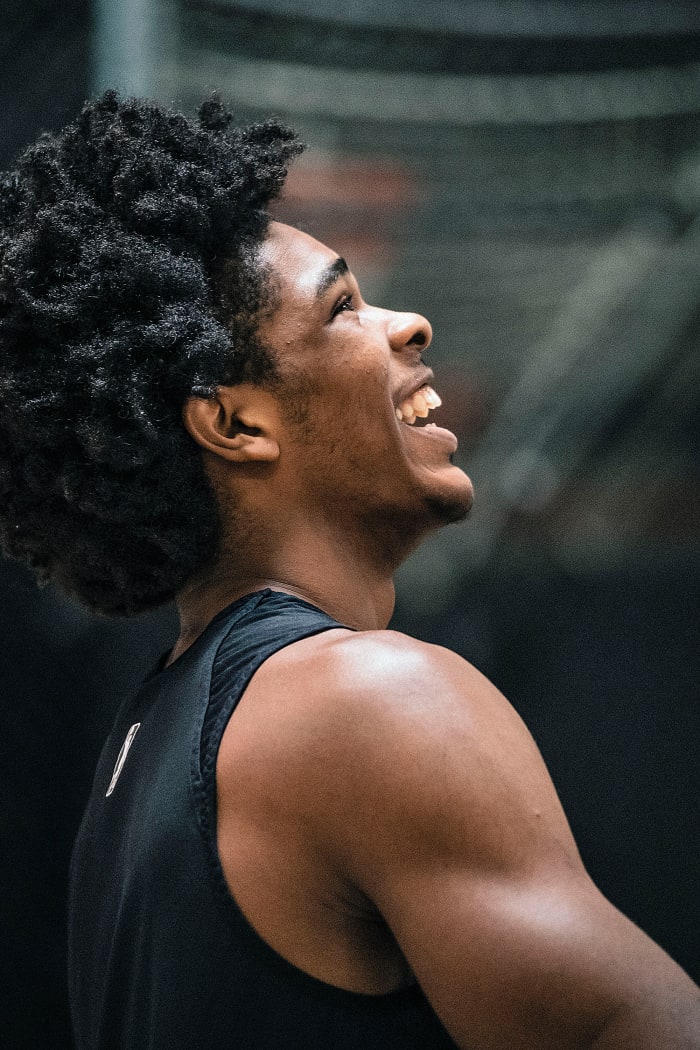 Henderson's rookie G League campaign started off with a rib injury, but he hopes to be back on the court soon.